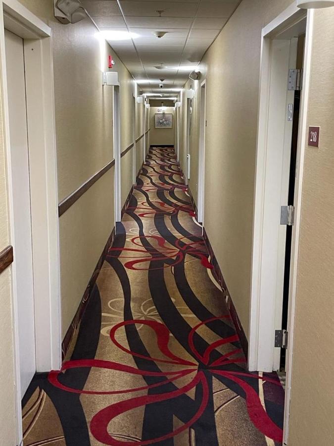 Whitney Inn & Suites Hamden Buitenkant foto